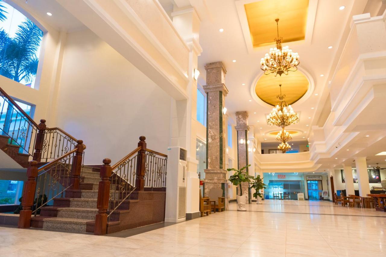 Pursat Riverside Hotel & Spa Extérieur photo