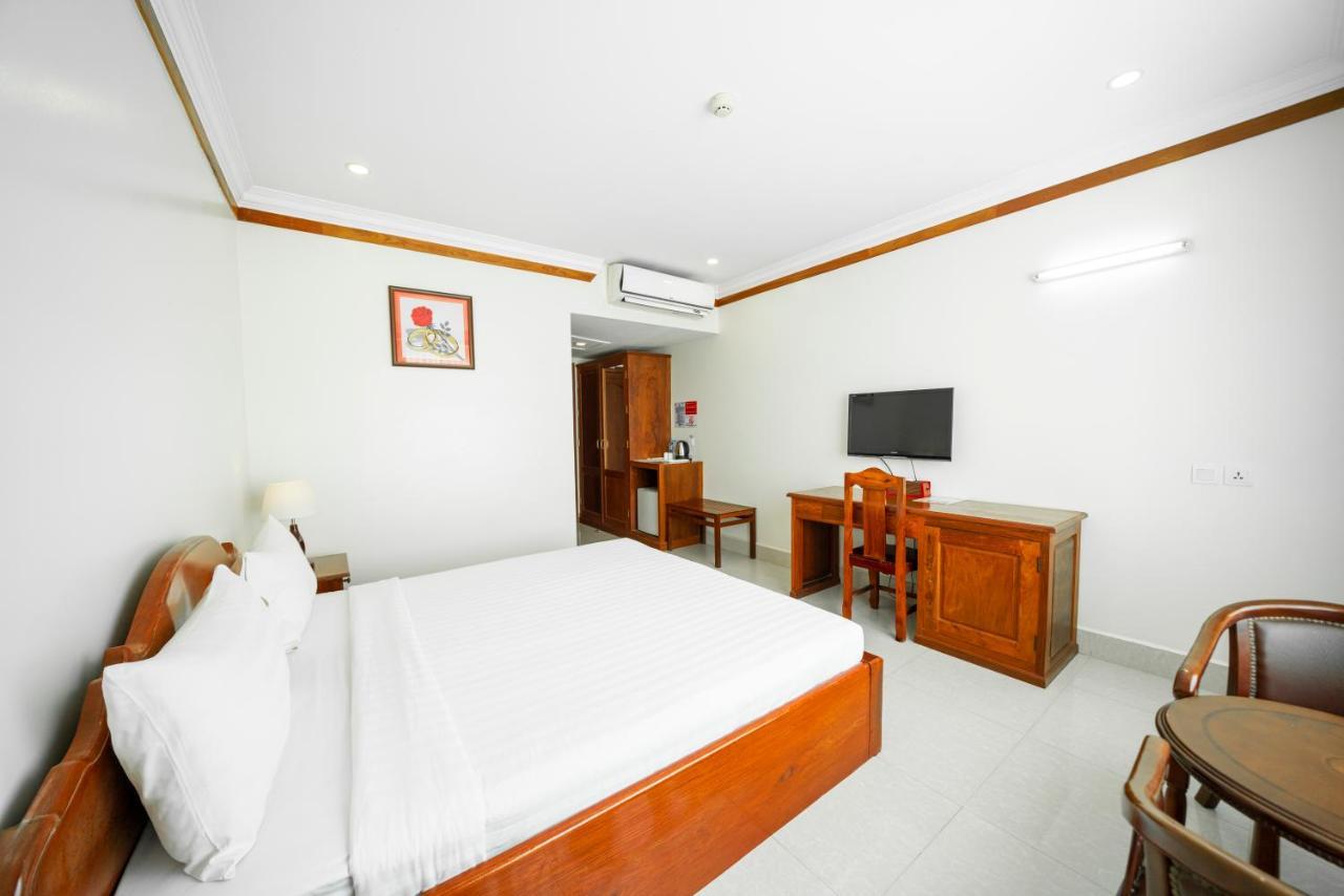 Pursat Riverside Hotel & Spa Extérieur photo