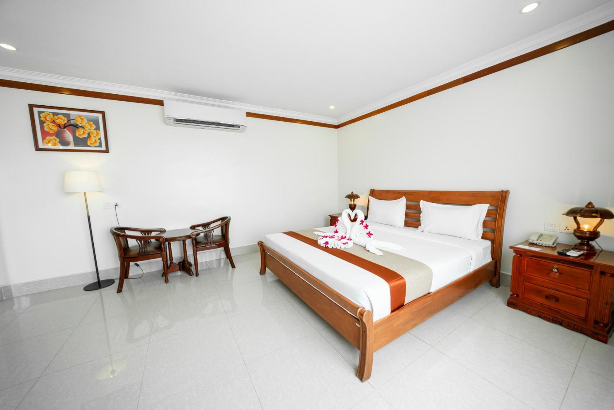 Pursat Riverside Hotel & Spa Extérieur photo