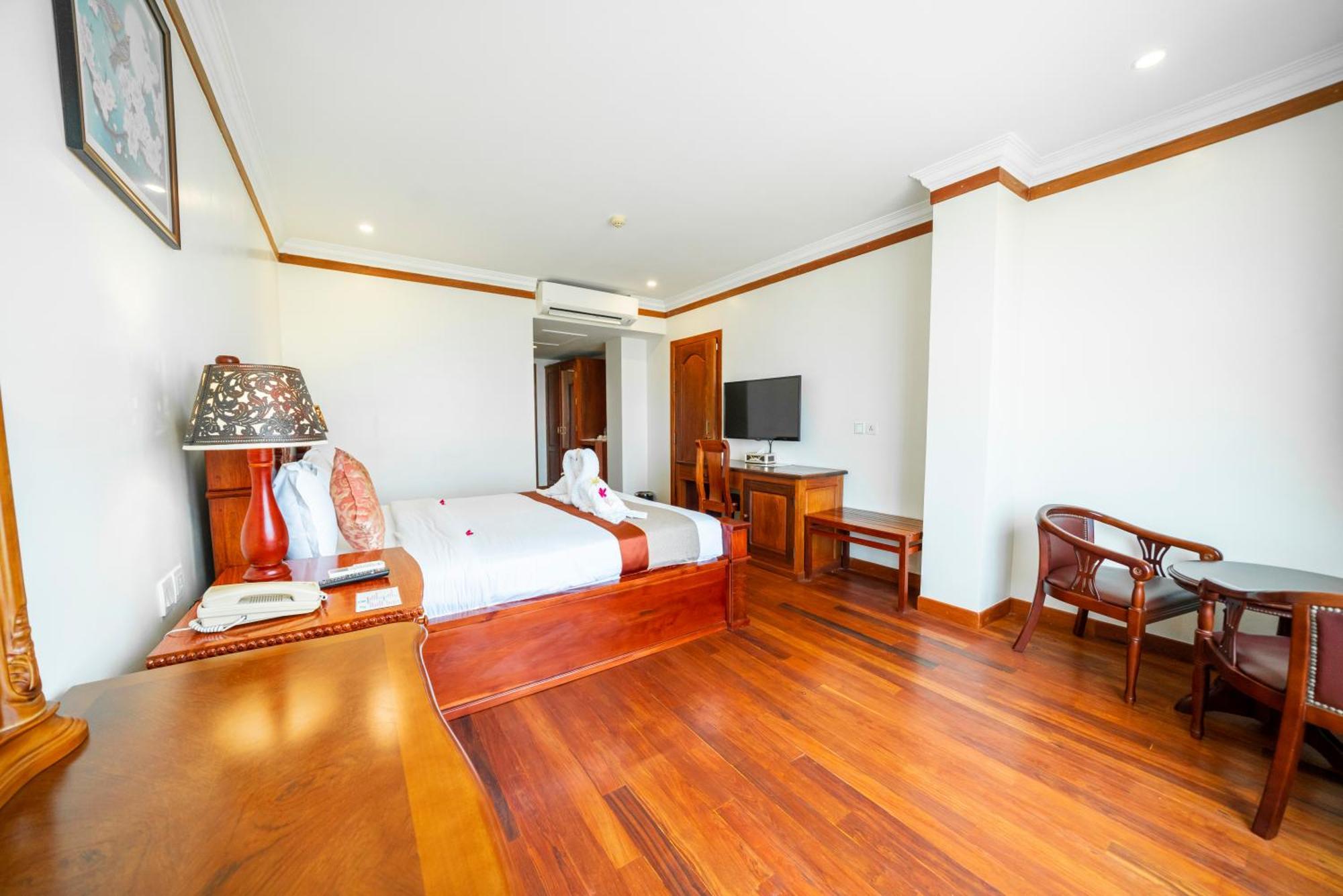 Pursat Riverside Hotel & Spa Extérieur photo
