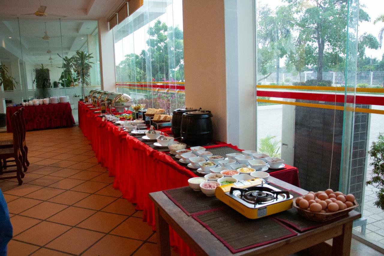Pursat Riverside Hotel & Spa Extérieur photo